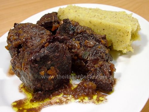 Cinghiale in umido