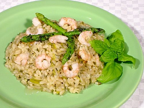 Risotto con asparagi e gamberetti