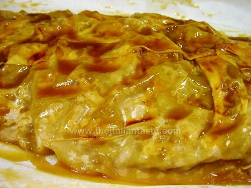 Easy-to-do apple strudel