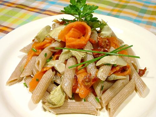 Salmon and artichokes in oil