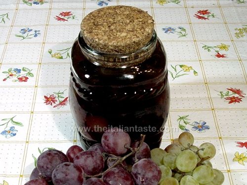 Uva sotto grappa