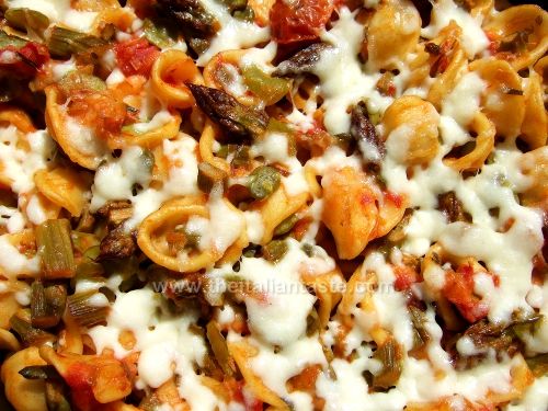 Orecchiette al forno asparagi e fave