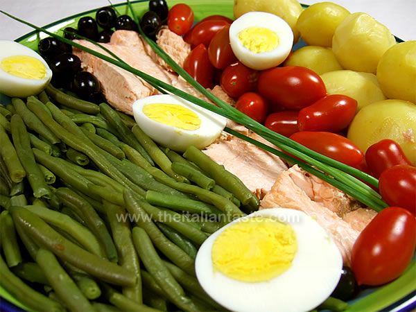 Salmone in insalata
