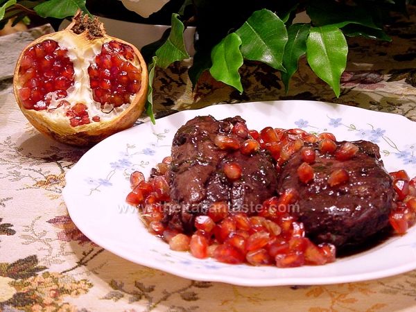 Petti di anatra alla melagrana