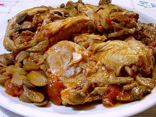 Galletto ai funghi